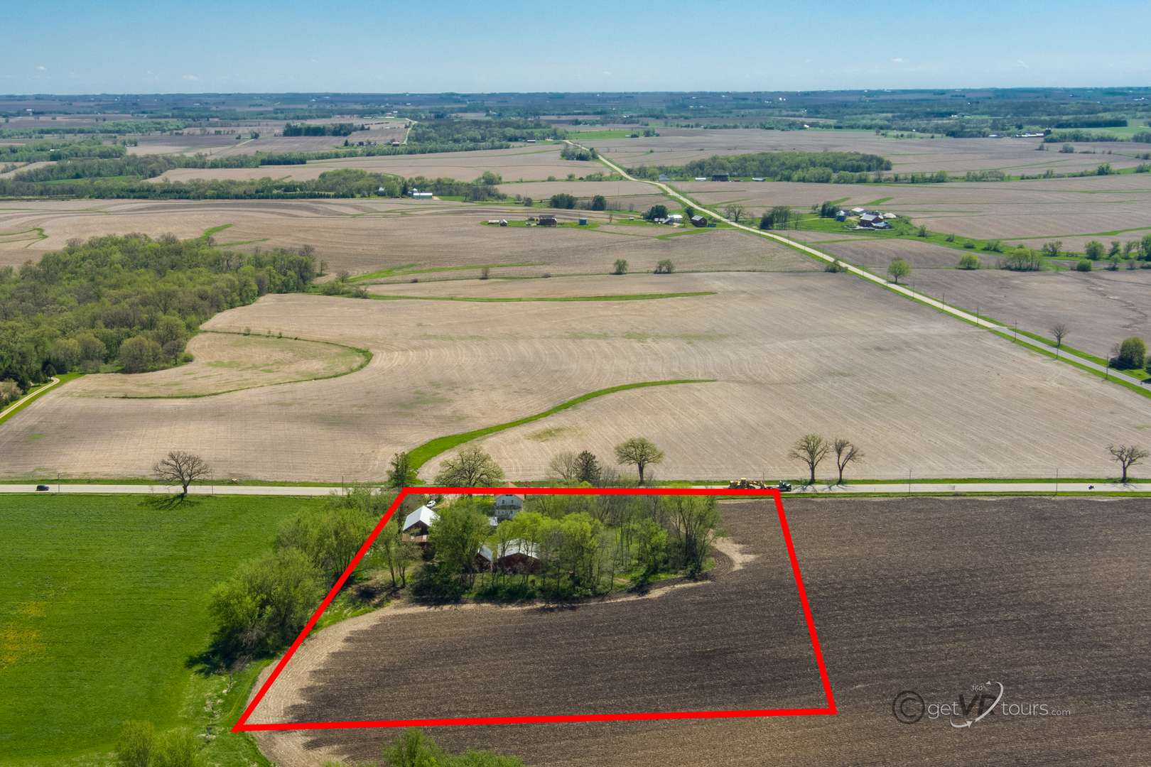 6844 US Highway 20 RD, Freeport, IL 61032