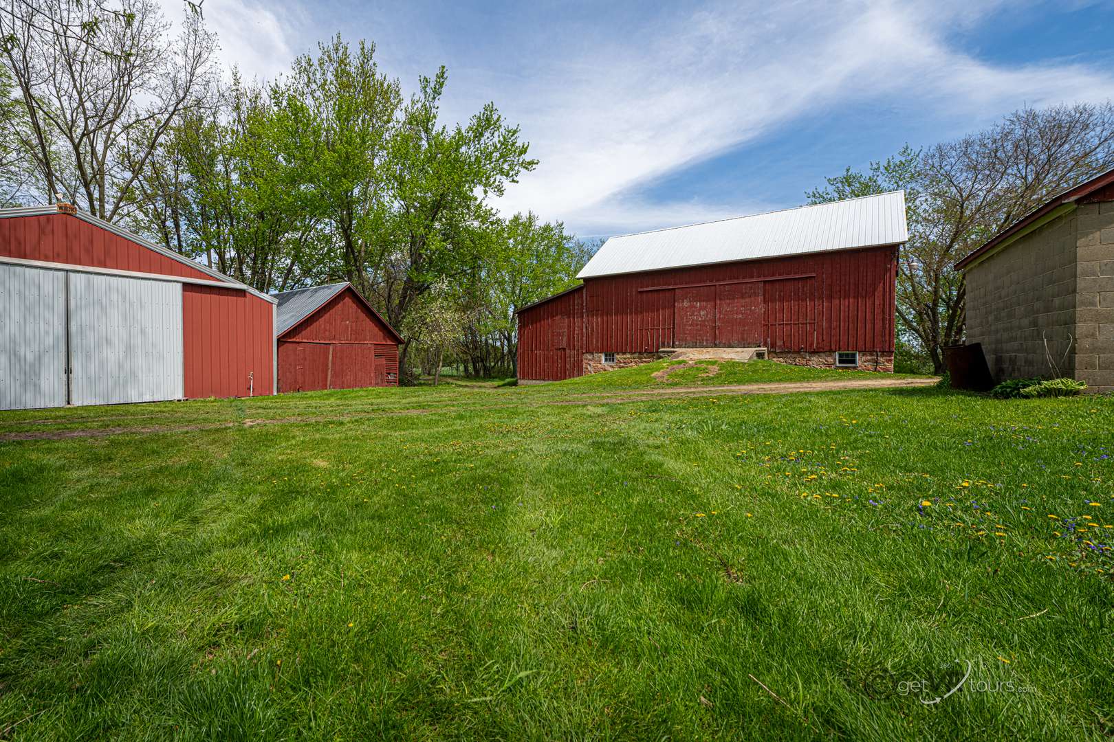 6844 US Highway 20 RD, Freeport, IL 61032