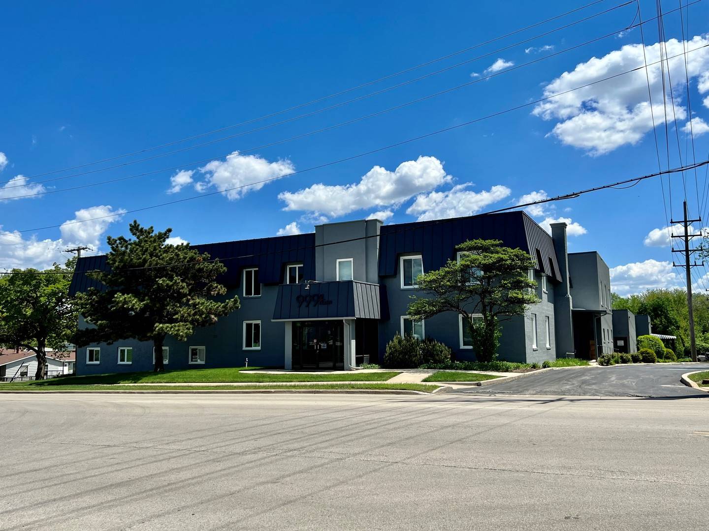 999 Main ST N, Glen Ellyn, IL 60137