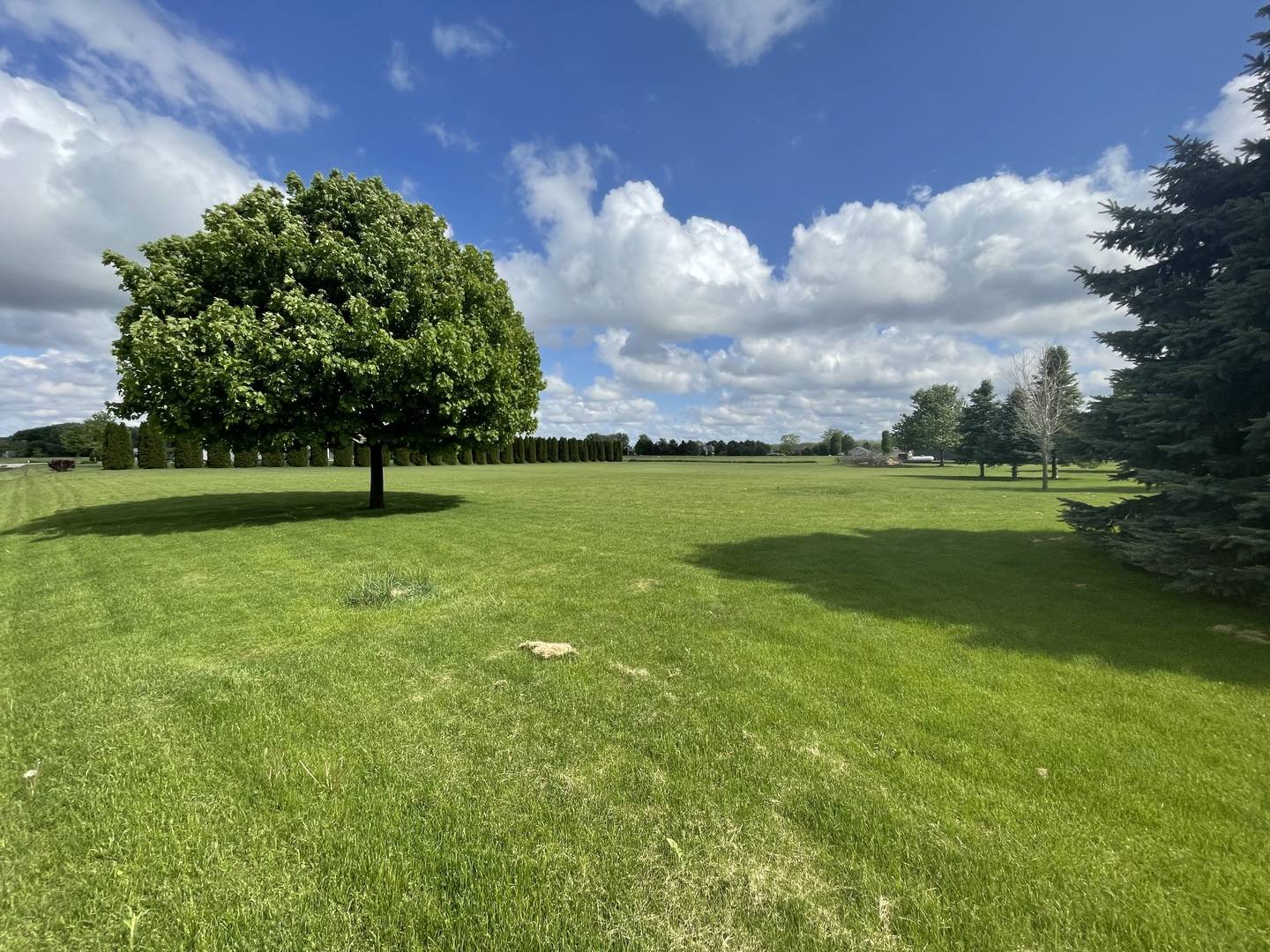 2434 N 4220th RD, Sheridan, IL 60551