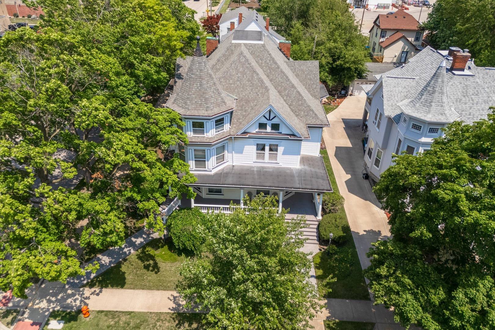 205 E Howard ST, Pontiac, IL 61764