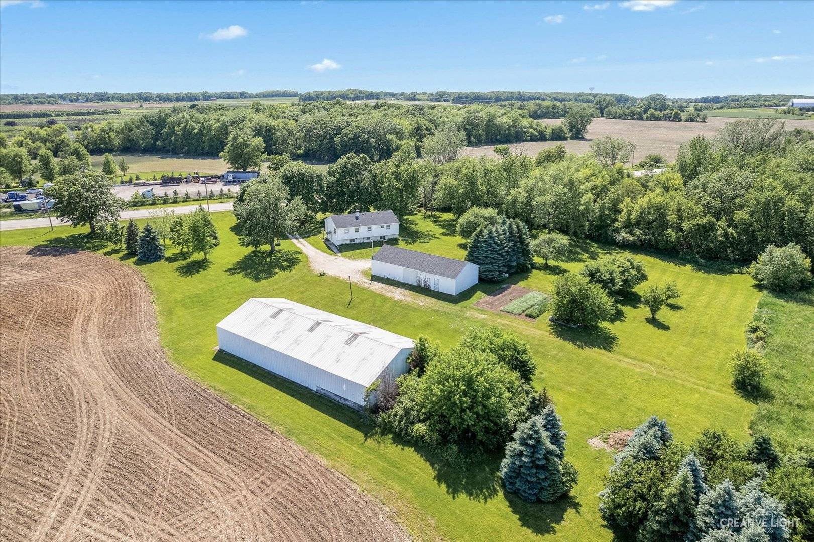 43w916 US Highway 20, Hampshire, IL 60140