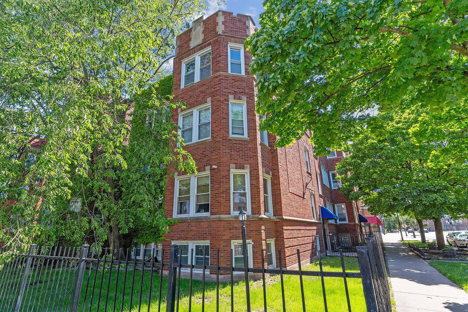 740 E 82nd ST, Chicago, IL 60619