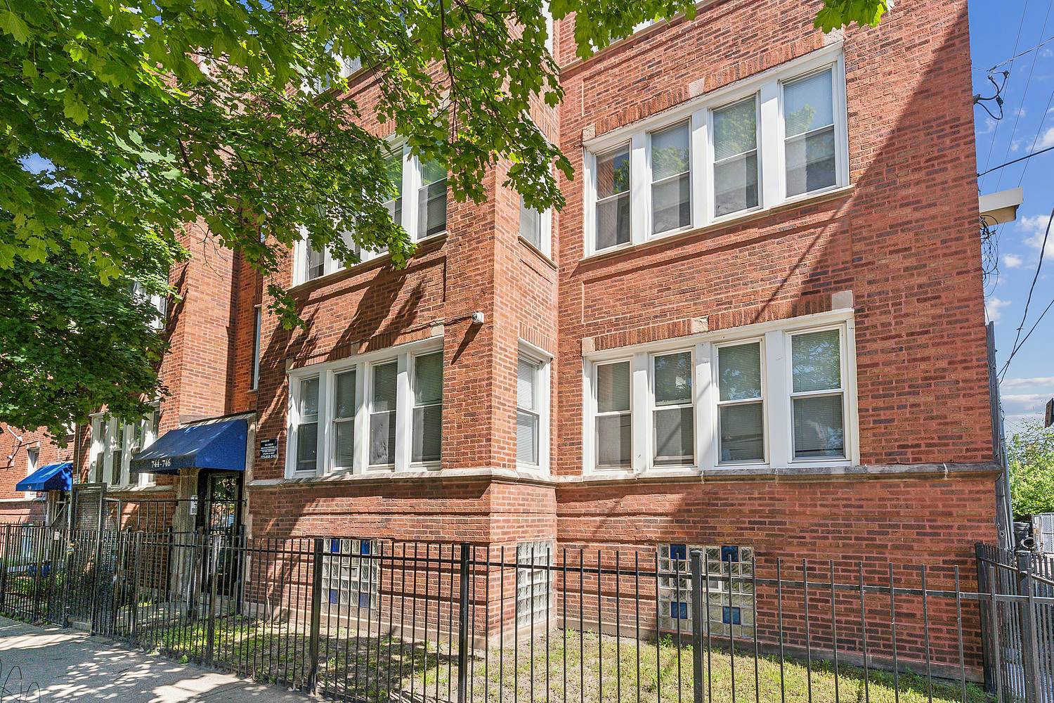 740 E 82nd ST, Chicago, IL 60619