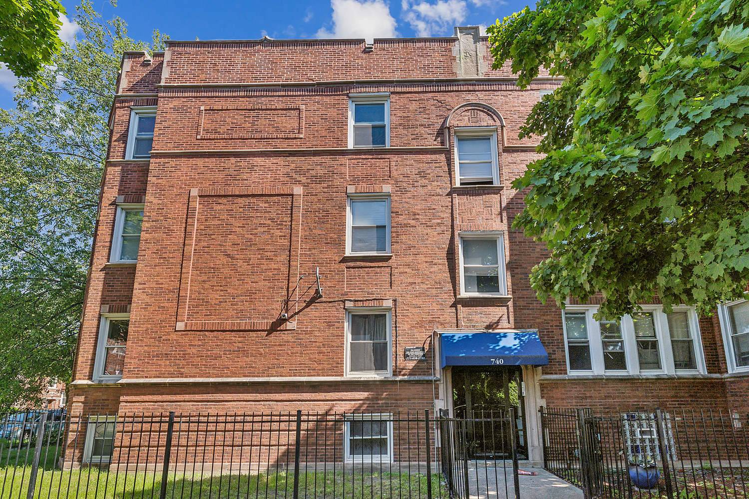 740 E 82nd ST, Chicago, IL 60619