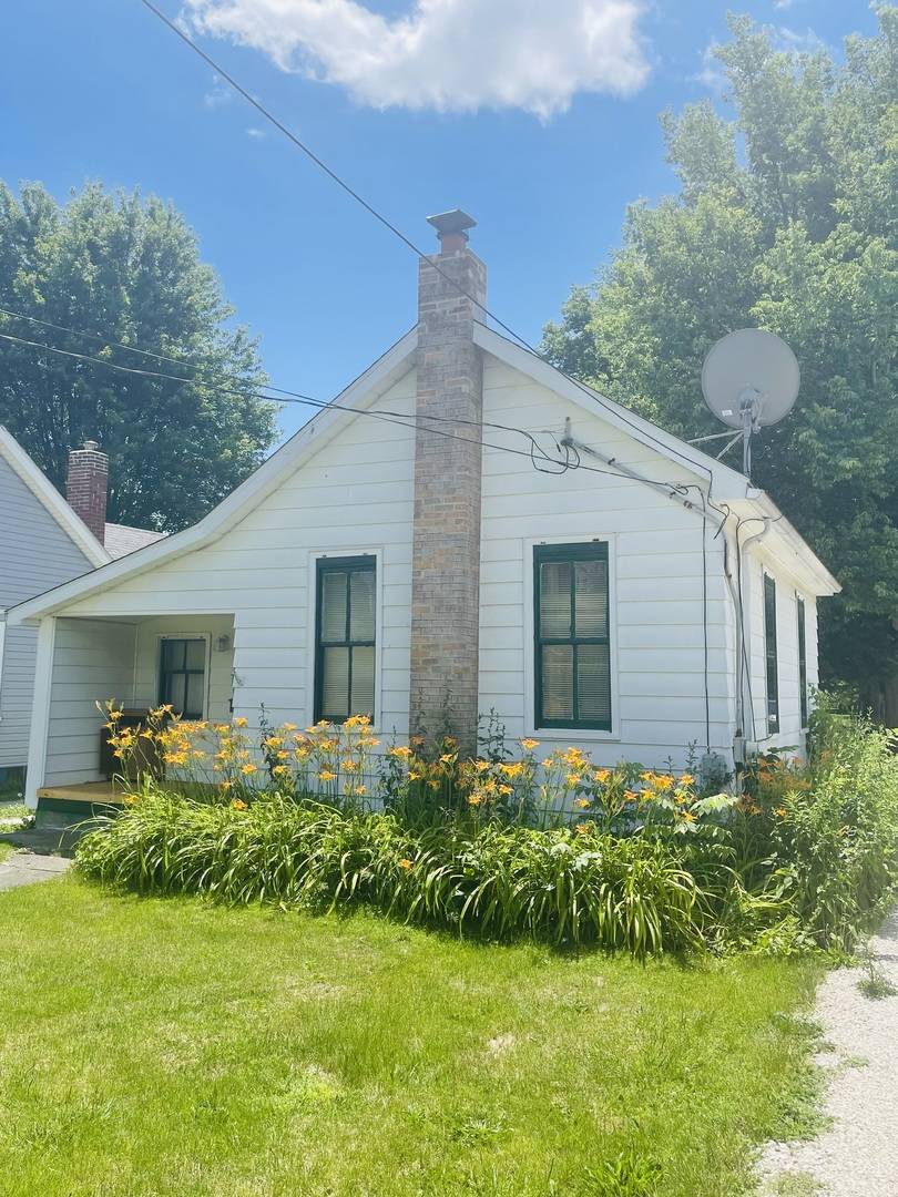 1213 E Main ST, Streator, IL 61364