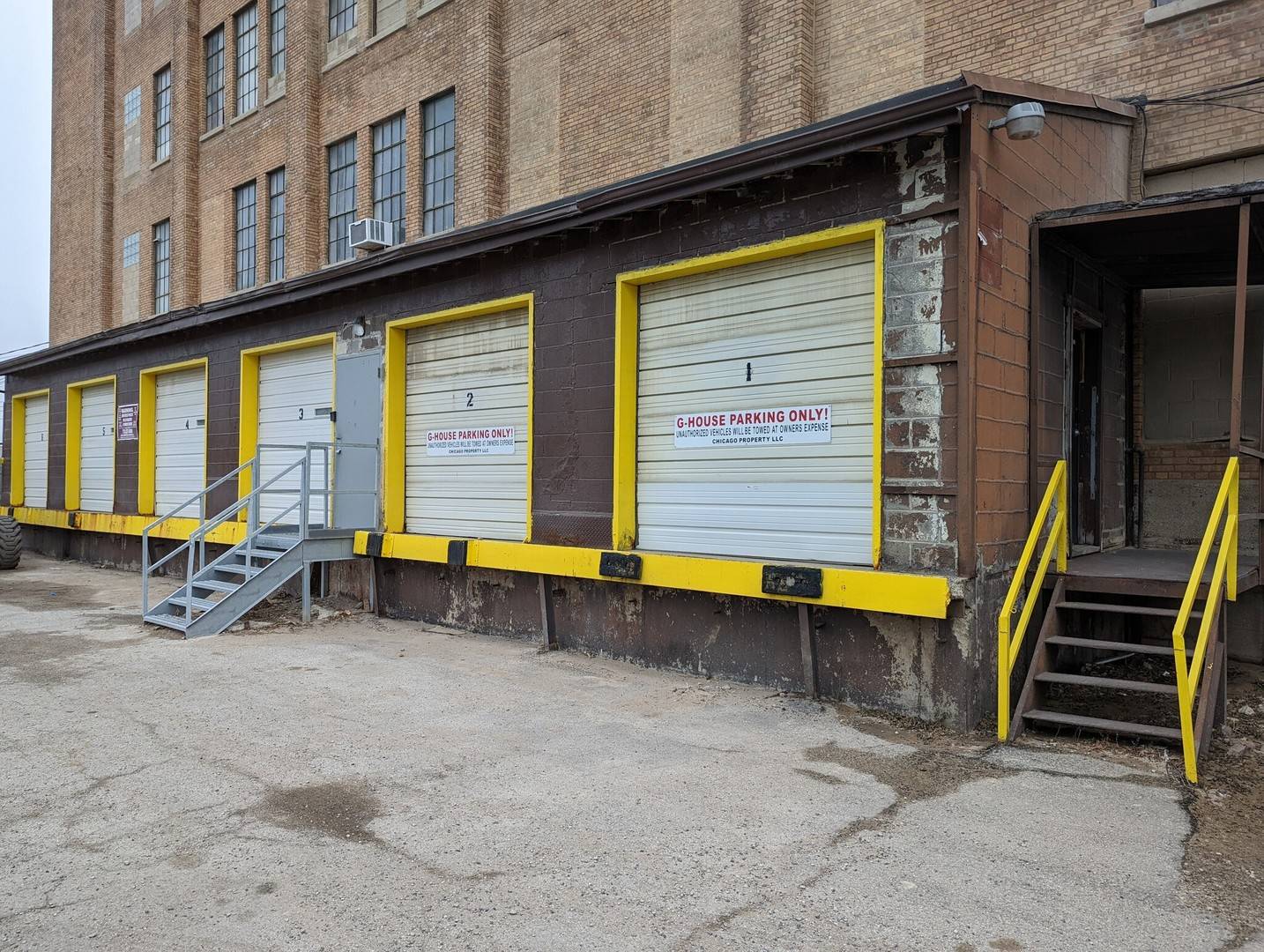 3065 N Rockwell ST, Chicago, IL 60618