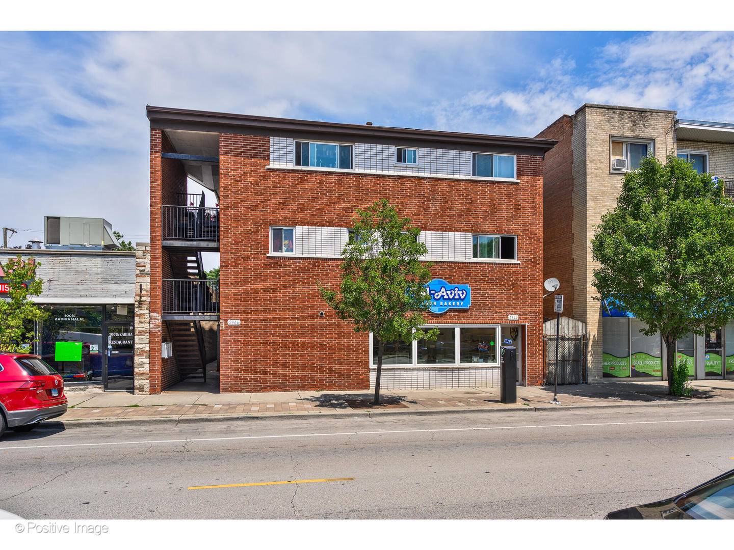 2944 W Devon AVE, Chicago, IL 60659