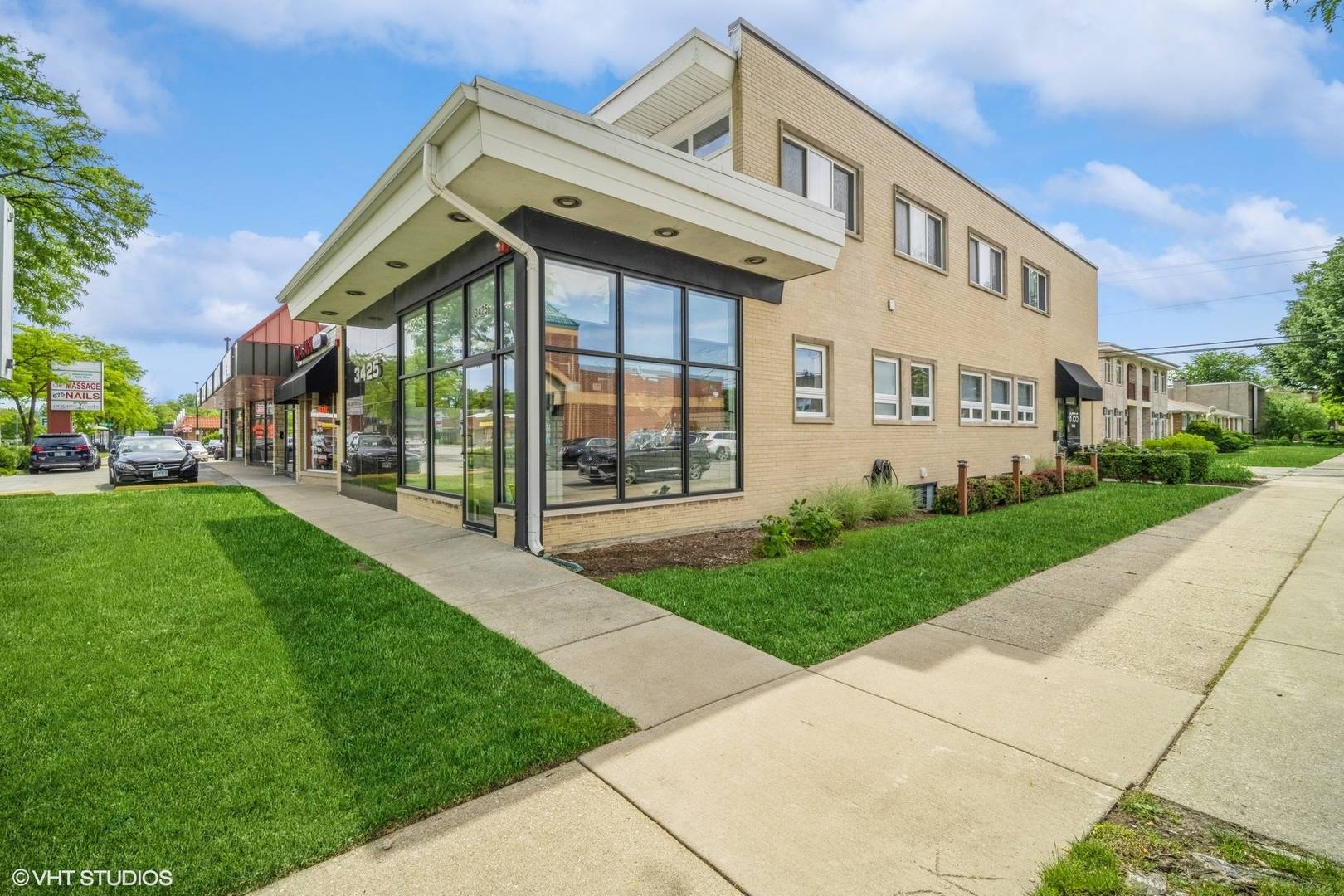 3421 Dempster ST, Skokie, IL 60076