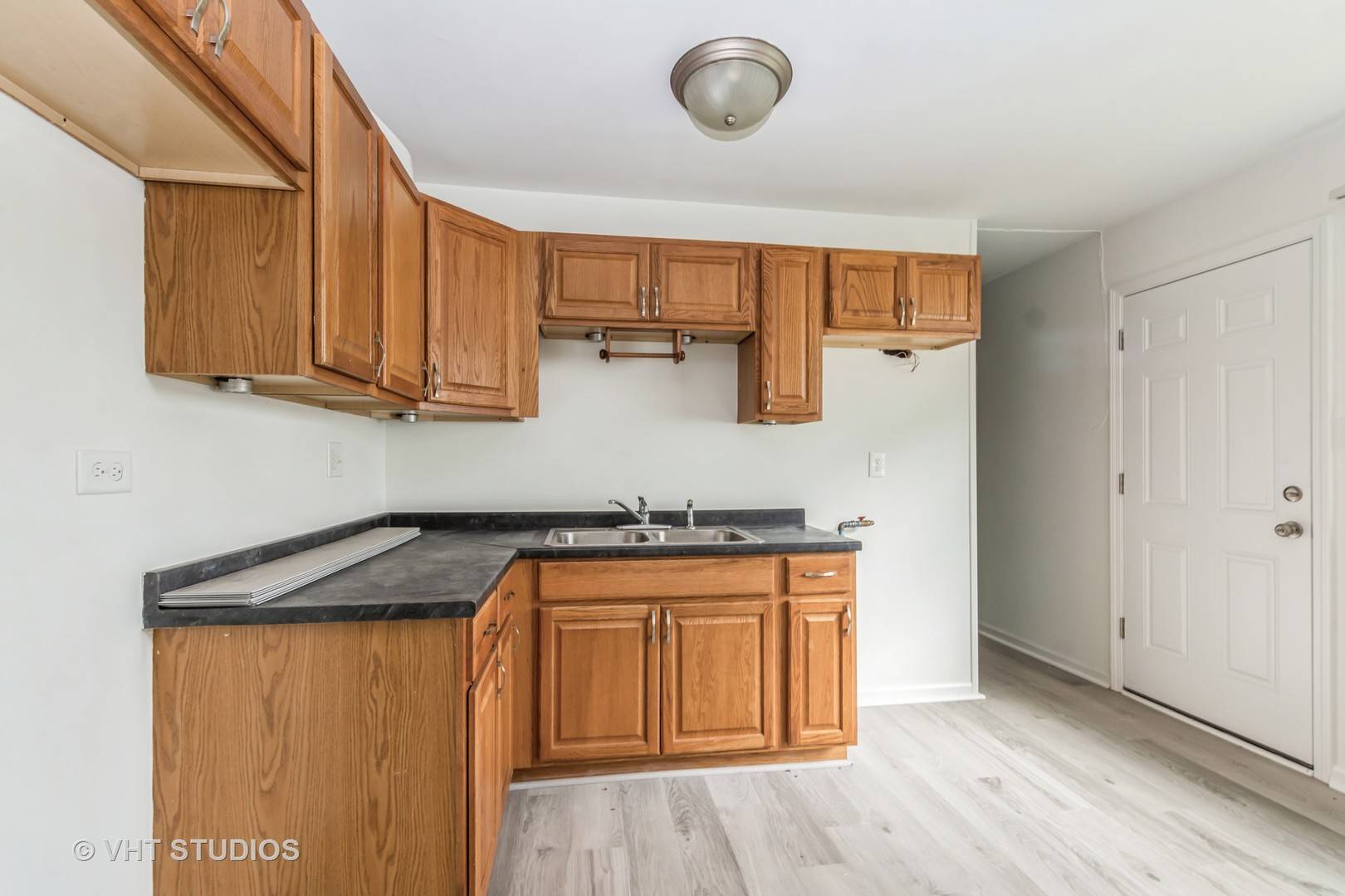 352 Boston ST, Chicago Heights, IL 60411