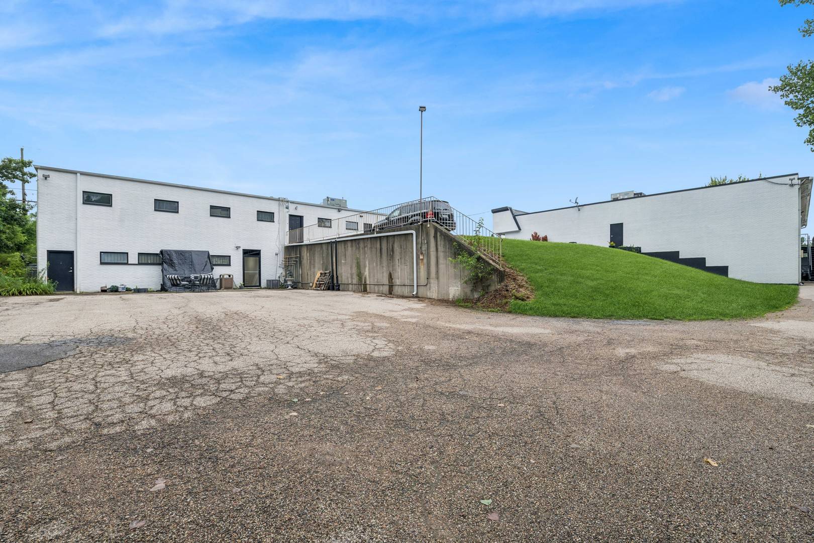 28662 W Northwest HWY, Lake Barrington, IL 60010