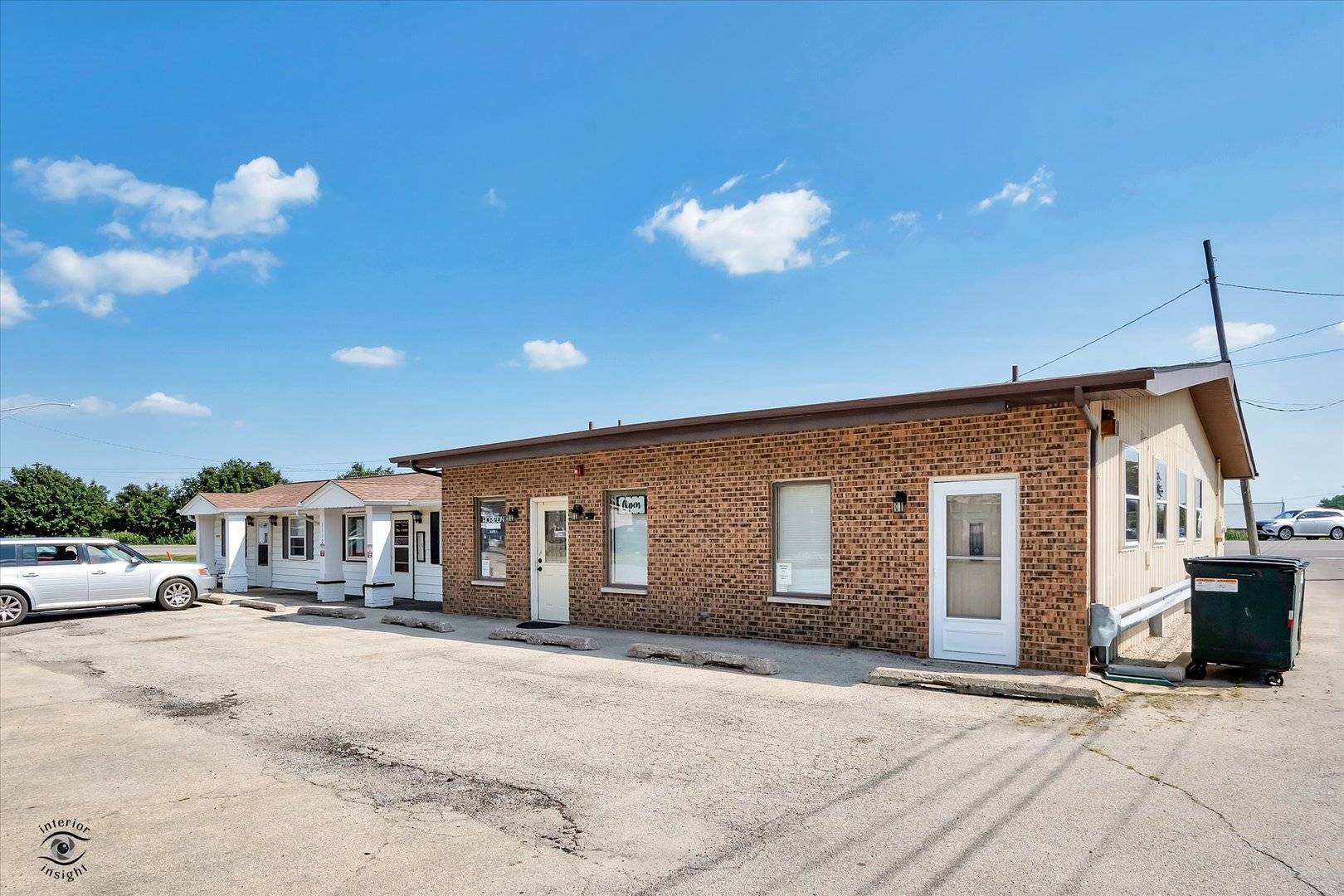 1112 E Railroad ST, Sandwich, IL 60548