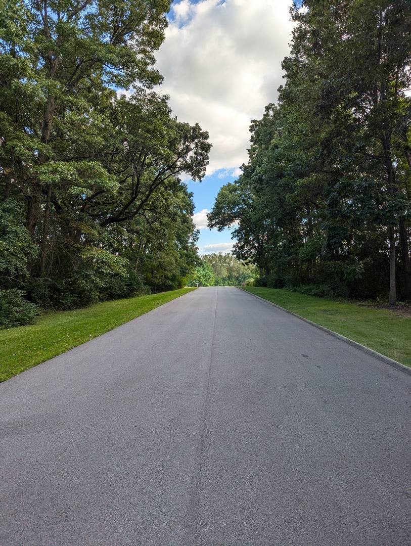 10817 Hill Crest LN, Marengo, IL 60152