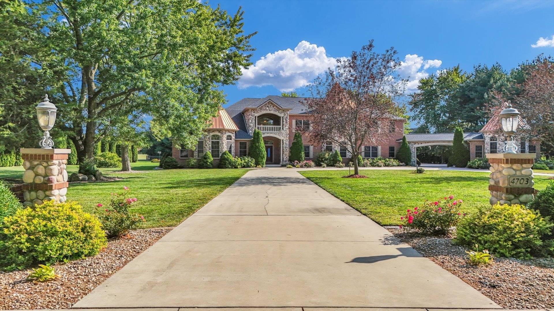 4703 W Kirby AVE, Champaign, IL 61822