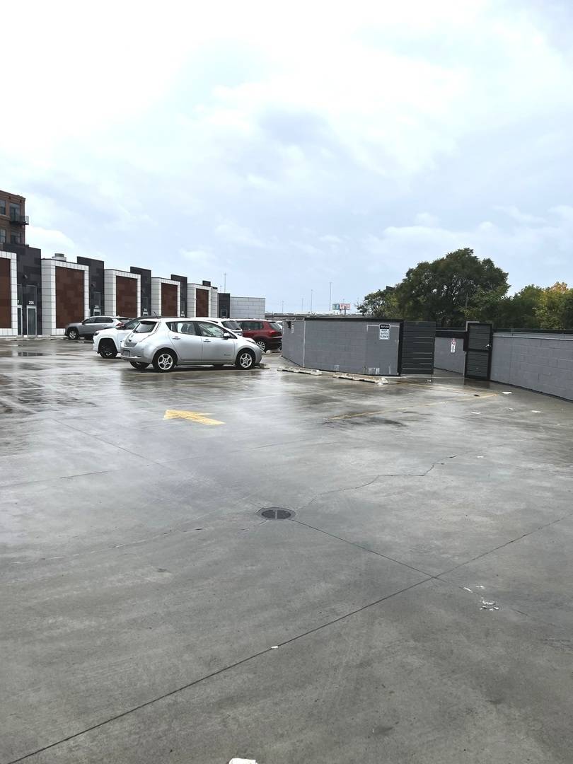 2252 S Canal ST #205, Chicago, IL 60616