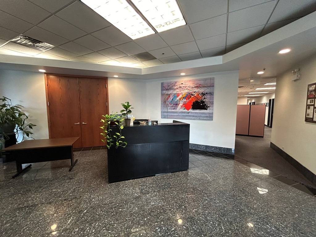 8150 Lehigh AVE #OFFICE, Morton Grove, IL 60053