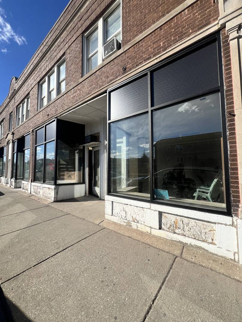 5000 W 16th ST, Cicero, IL 60804