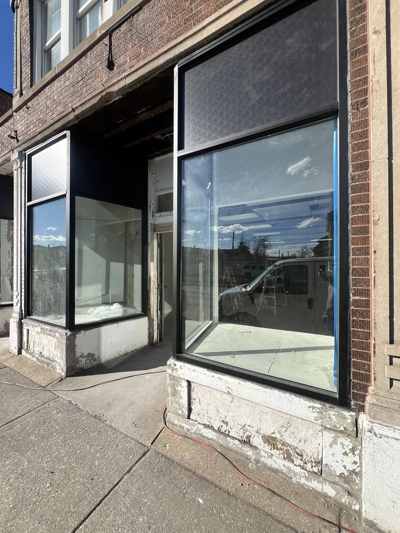 5000 W 16th ST, Cicero, IL 60804