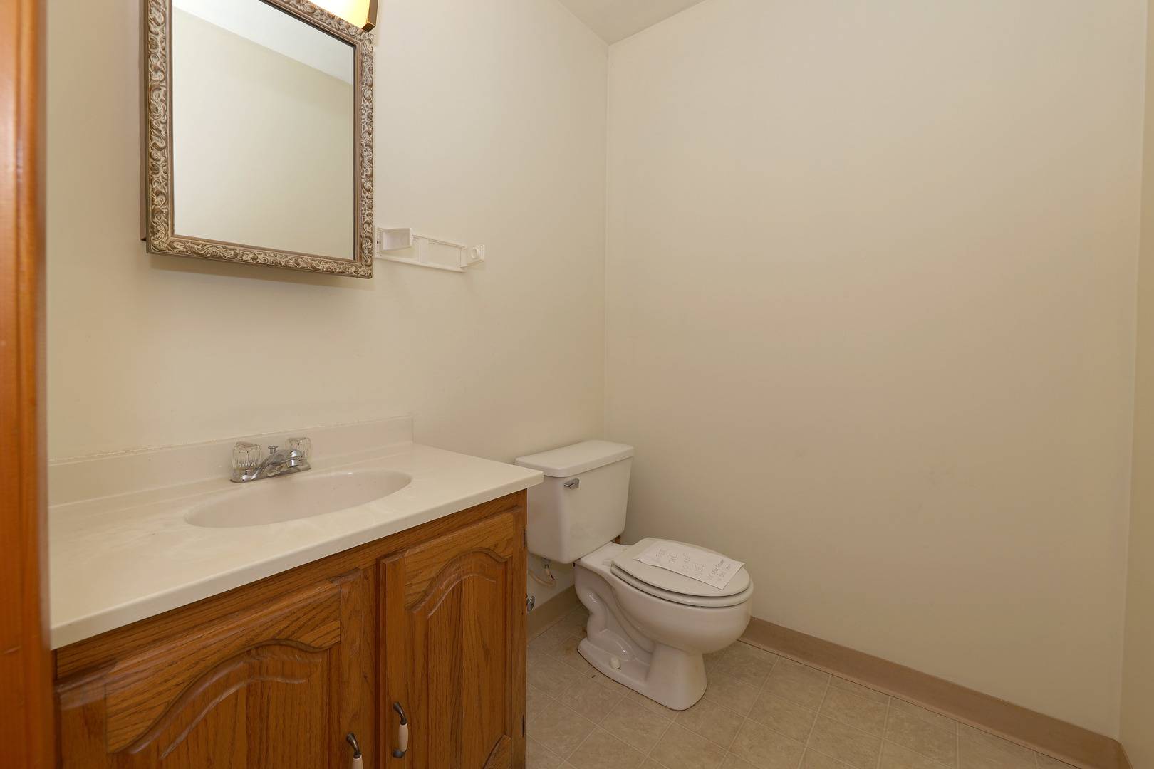 275 S Broadway ST, Coal City, IL 60416