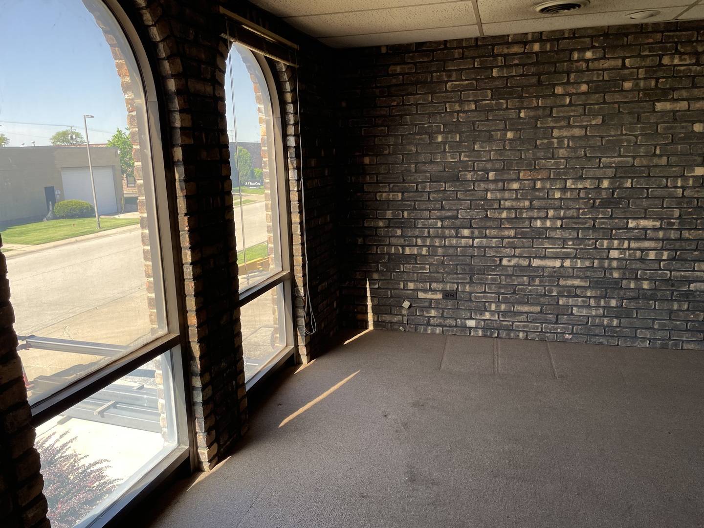 2010 Touhy AVE #A2W, Elk Grove Village, IL 60007