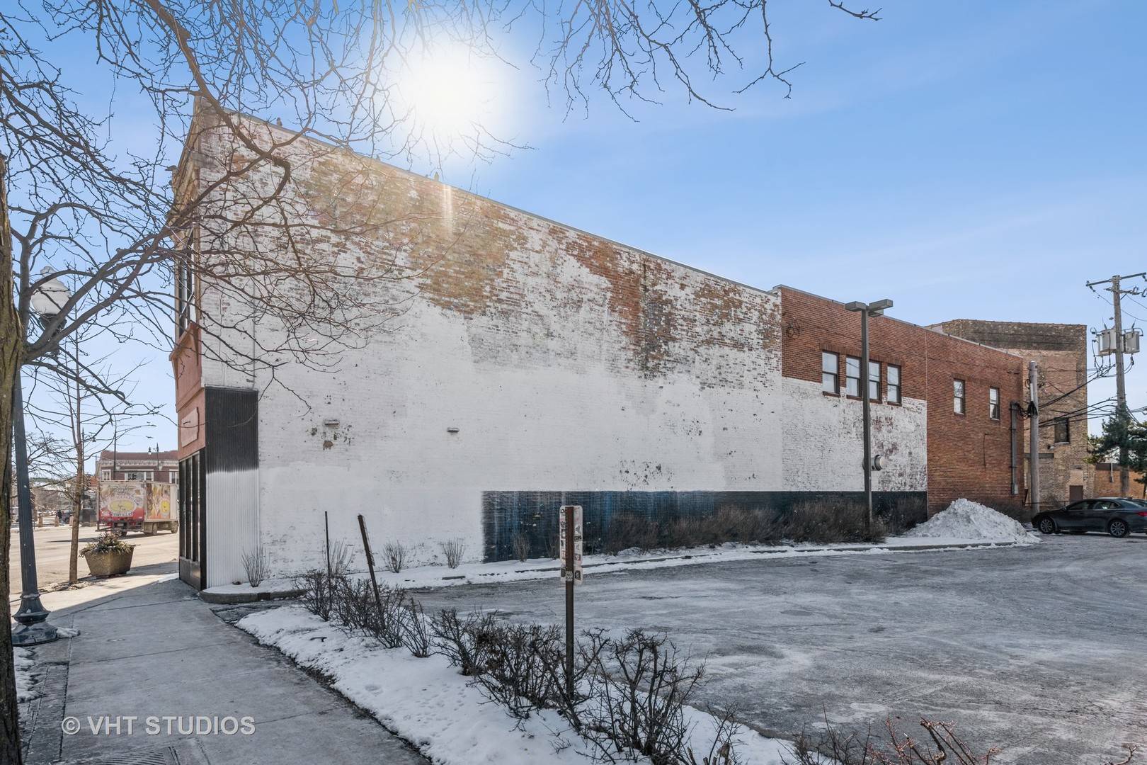 4820 N Western AVE, Chicago, IL 60625