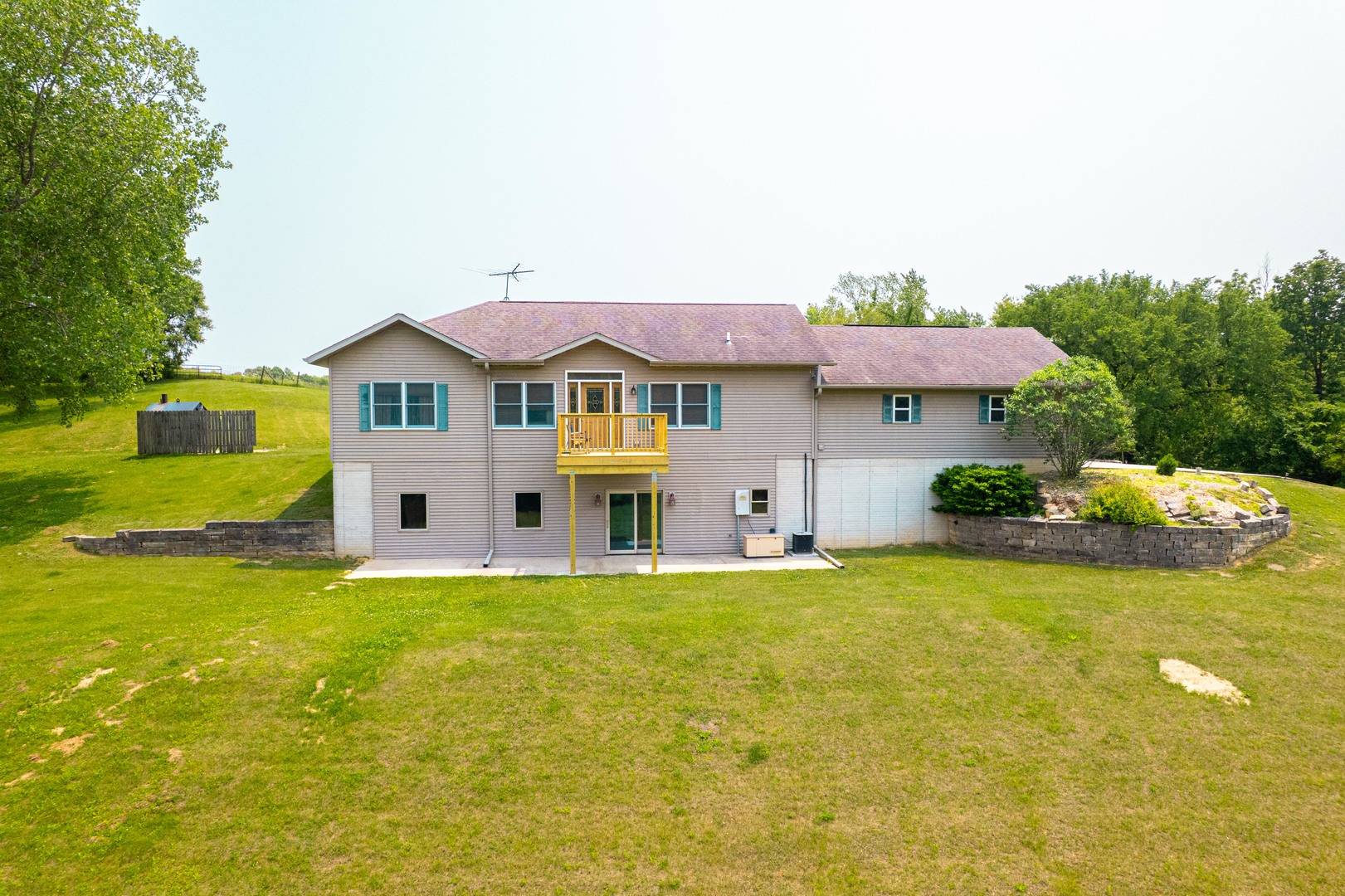 9304 Ellis RD, Fenton, IL 61251
