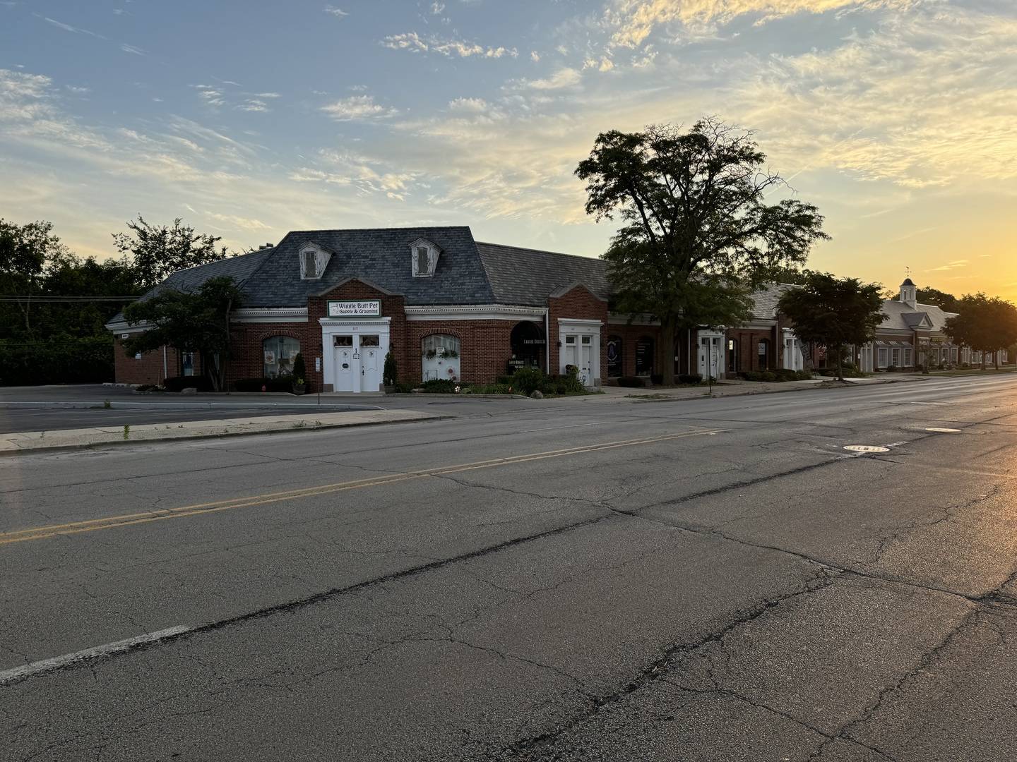 630-642 Busse HWY, Park Ridge, IL 60068