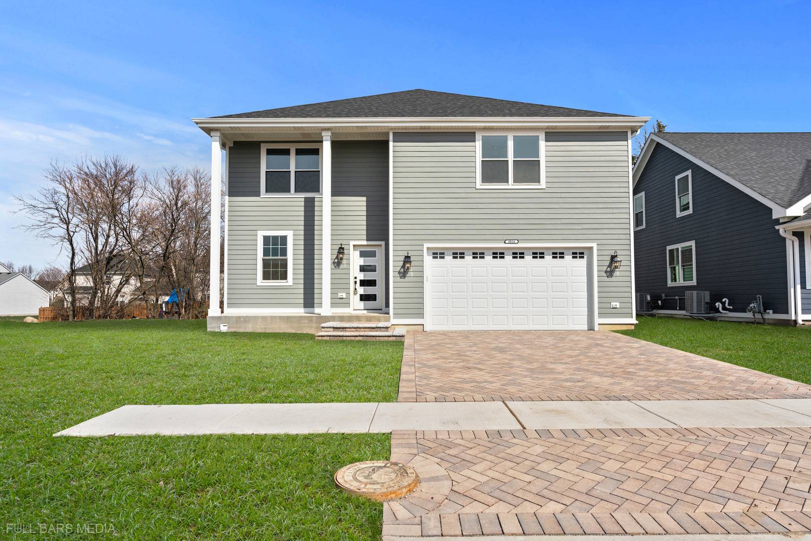 4016 Faith LN, St. Charles, IL 60174