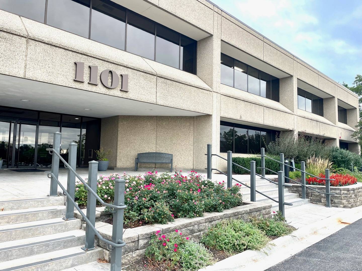 1101 31st ST #150, Downers Grove, IL 60515