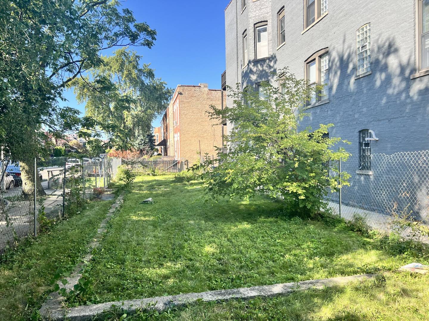 2224 W Taylor ST, Chicago, IL 60612