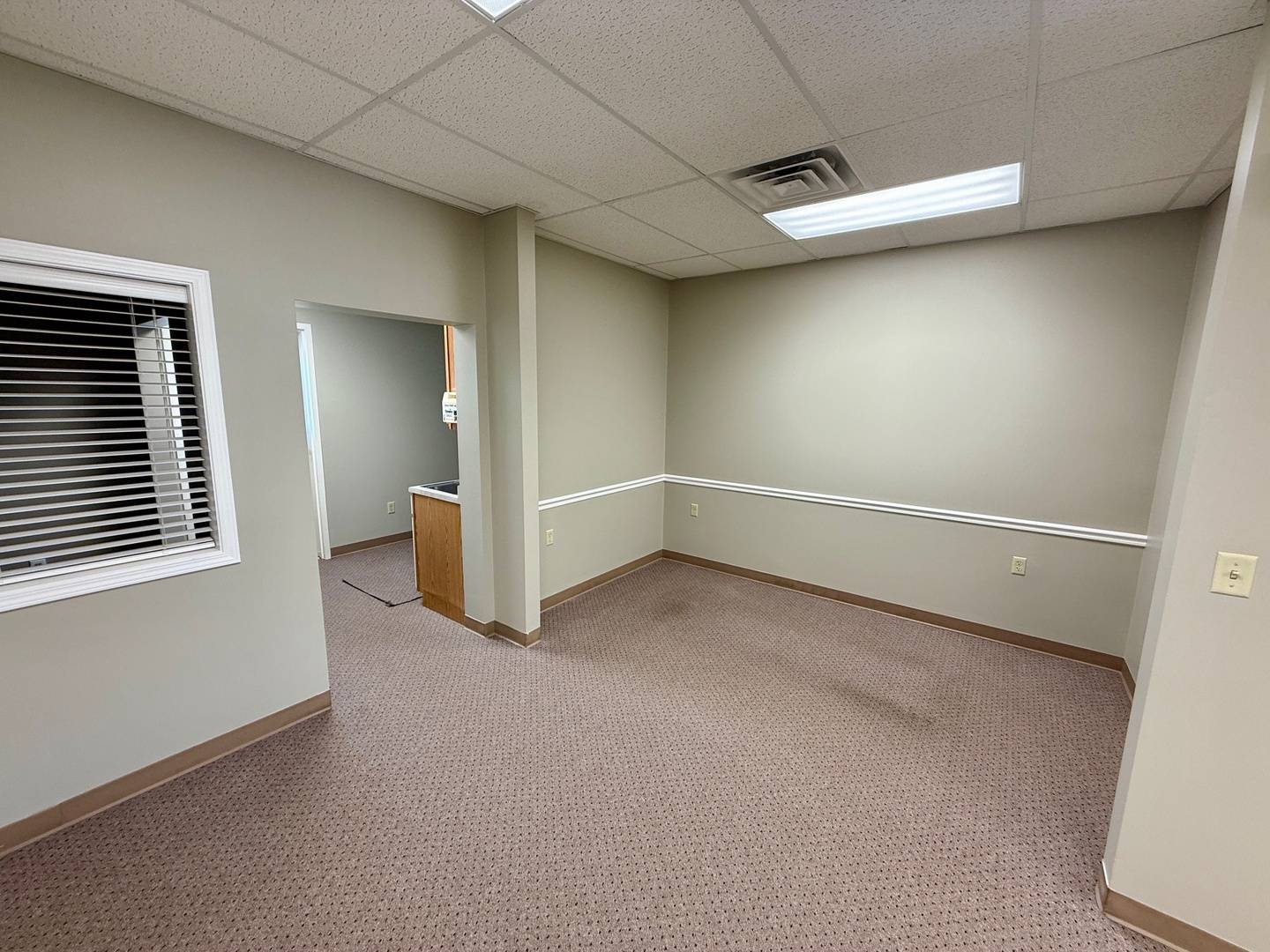 1211 Currency CT, Rochelle, IL 61068