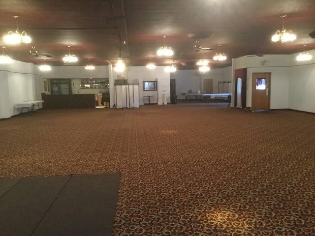 209 W Oak ST, Watseka, IL 60970