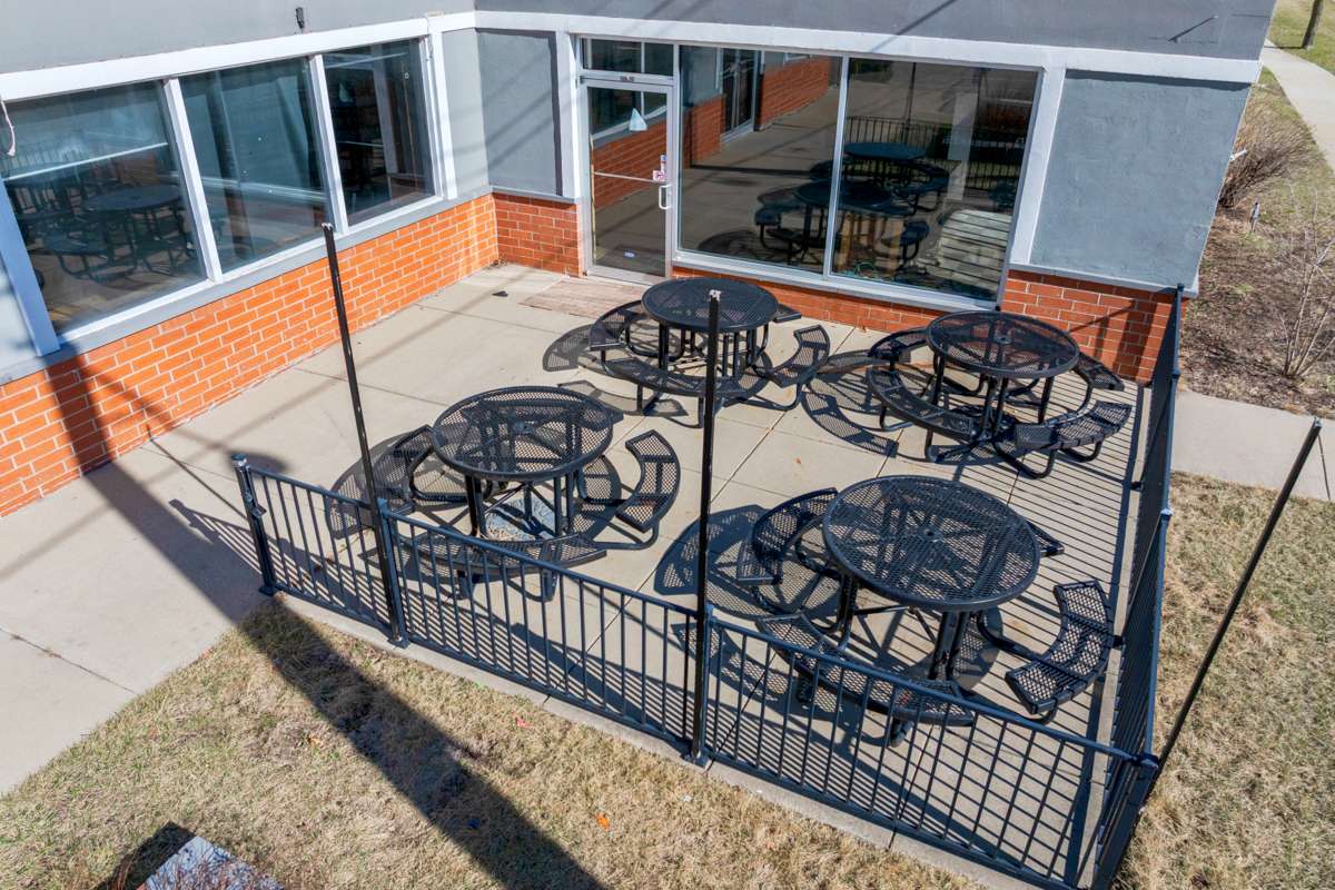 700 Northwest HWY, Fox River Grove, IL 60021