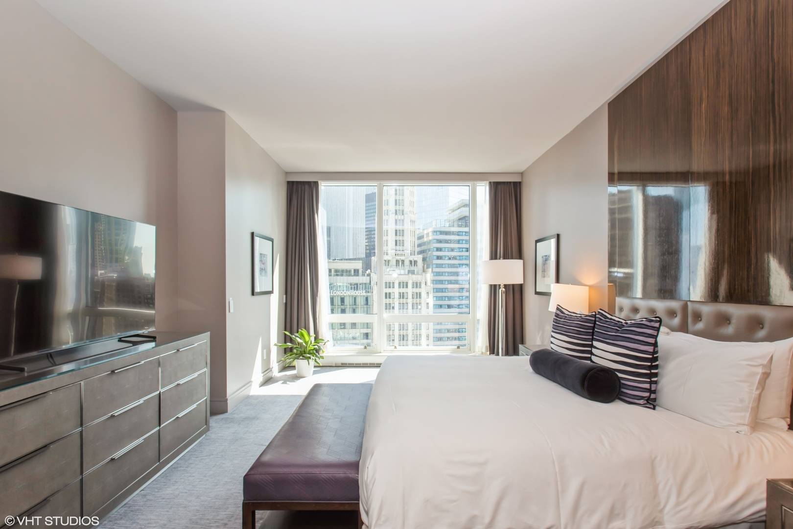 401 N Wabash AVE #1936, Chicago, IL 60611