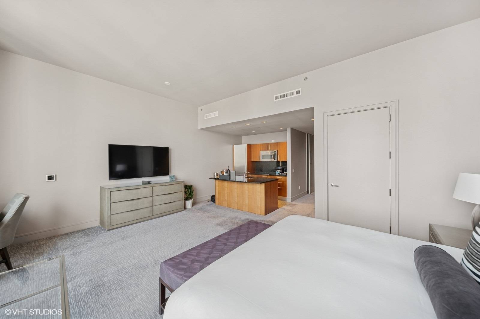 401 N Wabash AVE #2404, Chicago, IL 60611