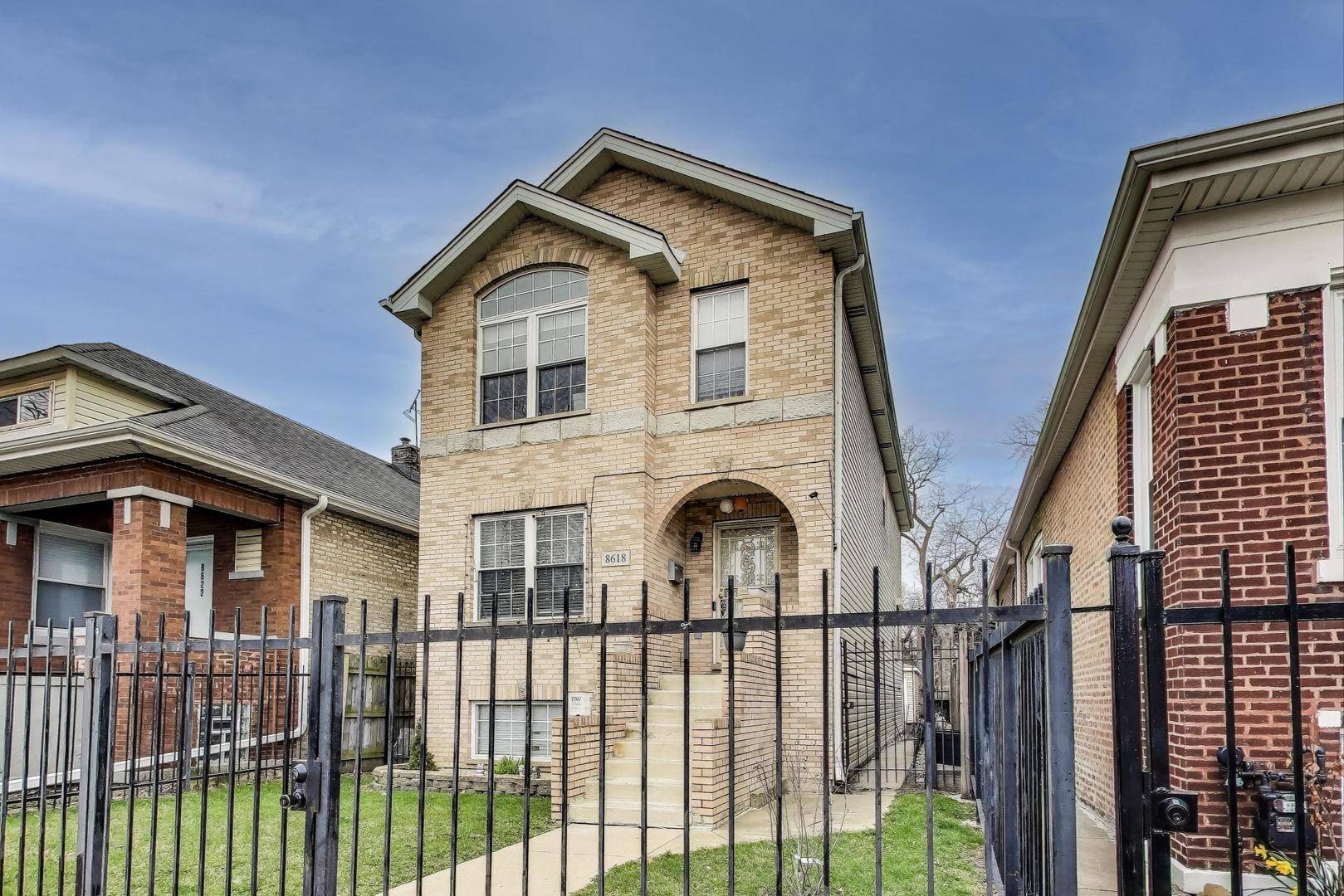 8618 S Morgan ST, Chicago, IL 60620