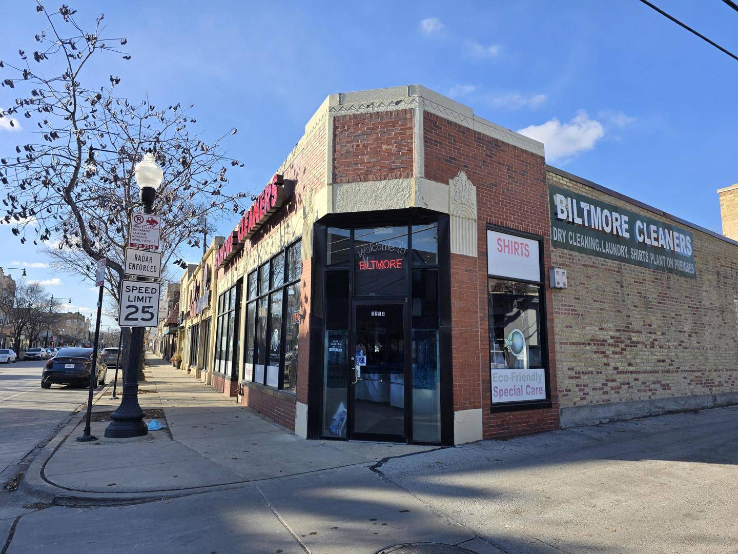 3214 W Bryn Mawr AVE, Chicago, IL 60659