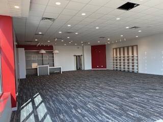 2211 Sycamore RD, Dekalb, IL 60115