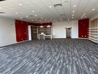 2211 Sycamore RD, Dekalb, IL 60115