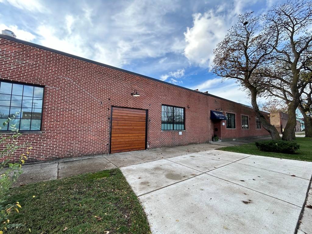 548 N Sacramento BLVD, Chicago, IL 60612
