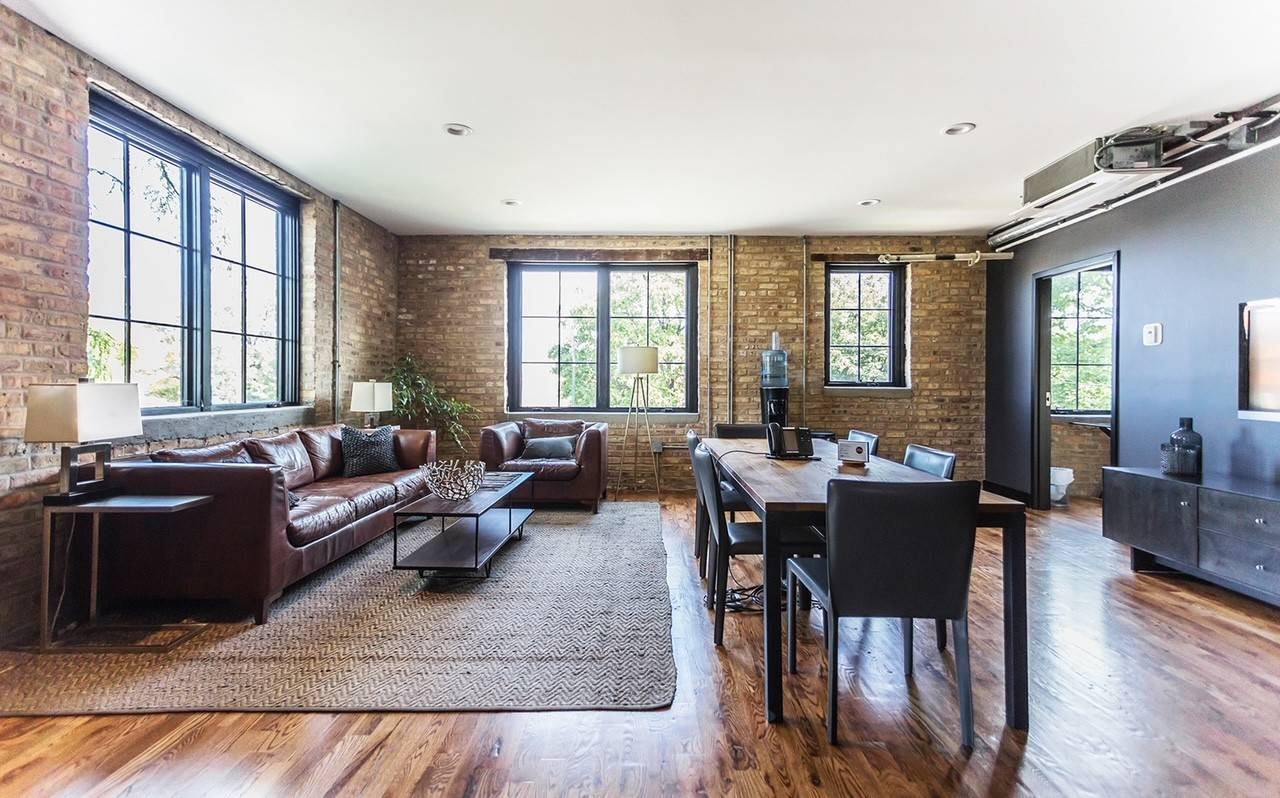 548 N Sacramento BLVD, Chicago, IL 60612