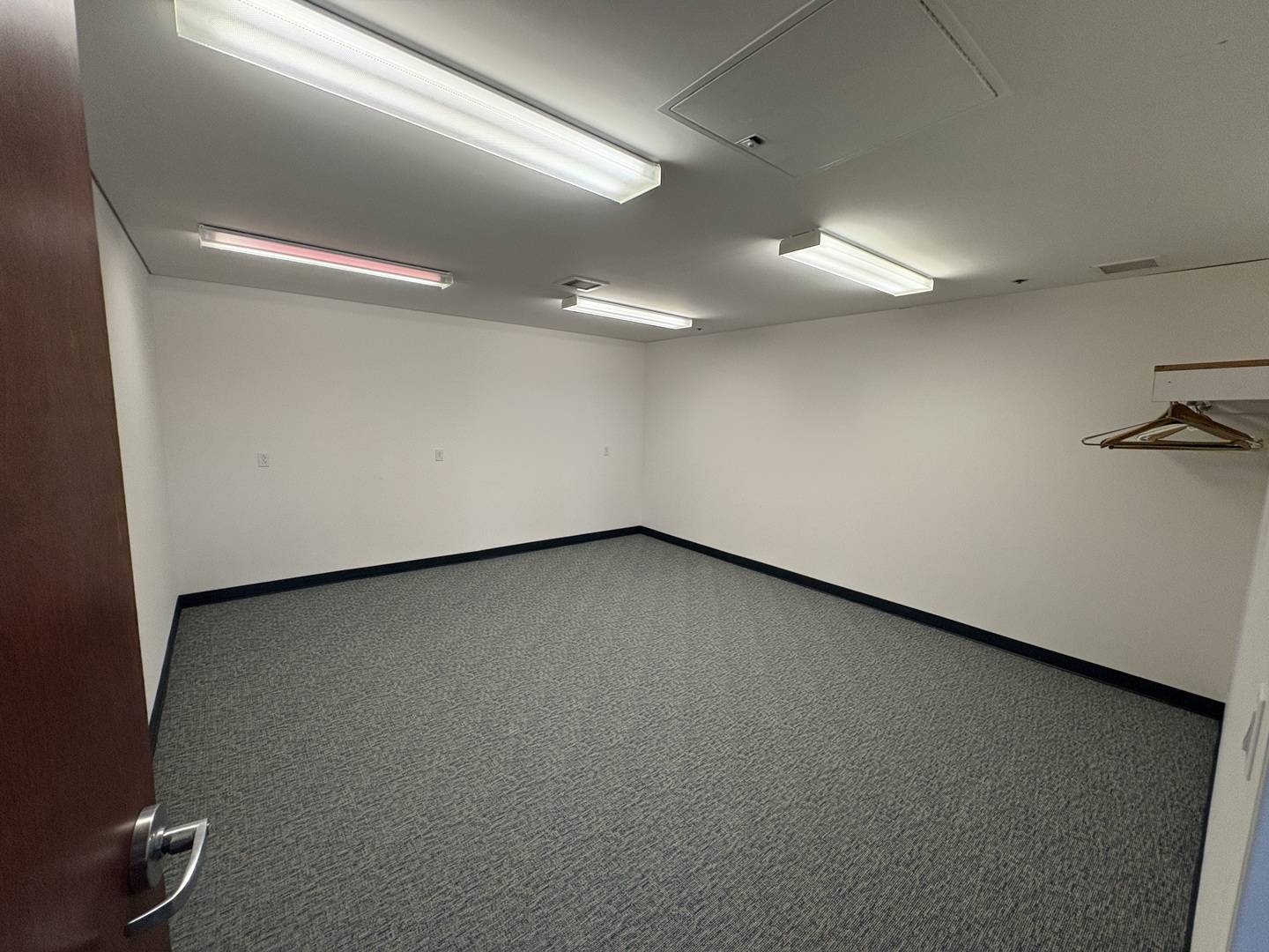 1 Dearborn SQ #300, Kankakee, IL 60901
