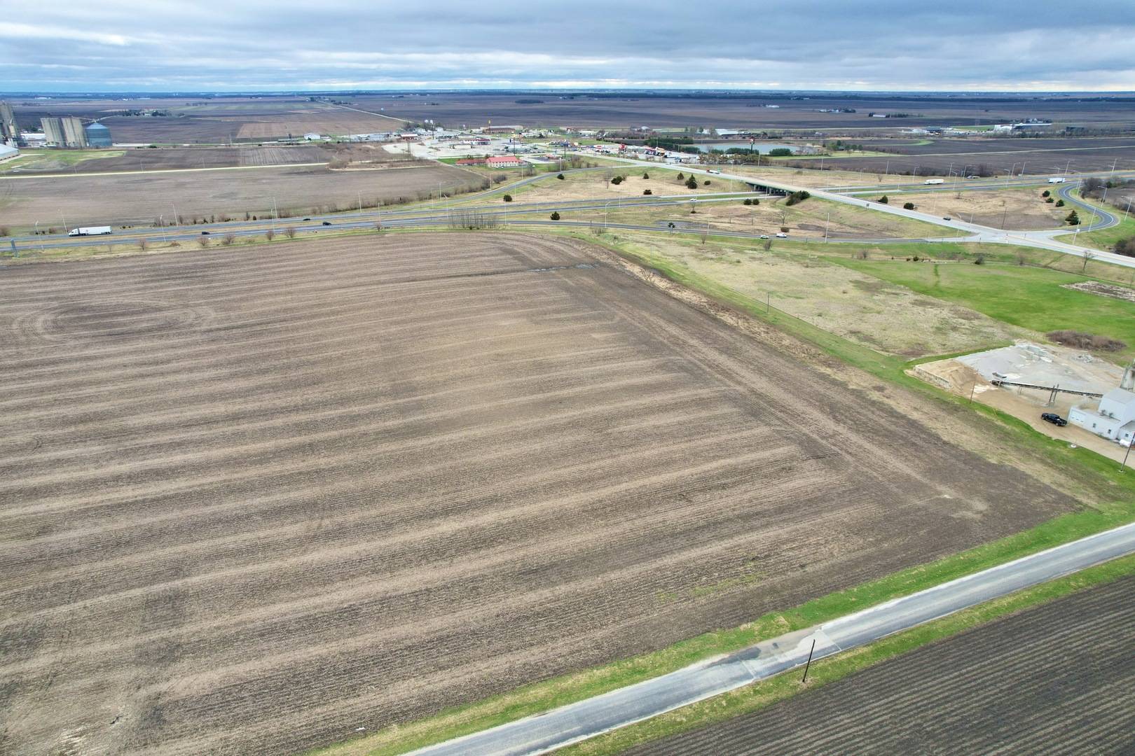 1702 N 600 E, Gilman, IL 60938