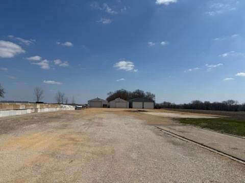 904 Walton RD, Dixon, IL 61021