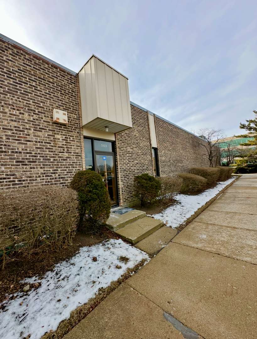 3323 N Ridge AVE, Arlington Heights, IL 60004