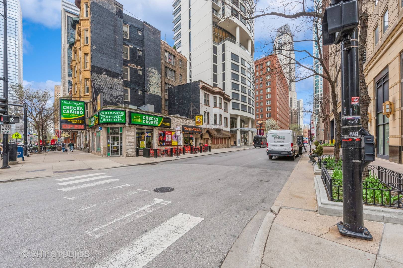 806 N Rush ST, Chicago, IL 60611
