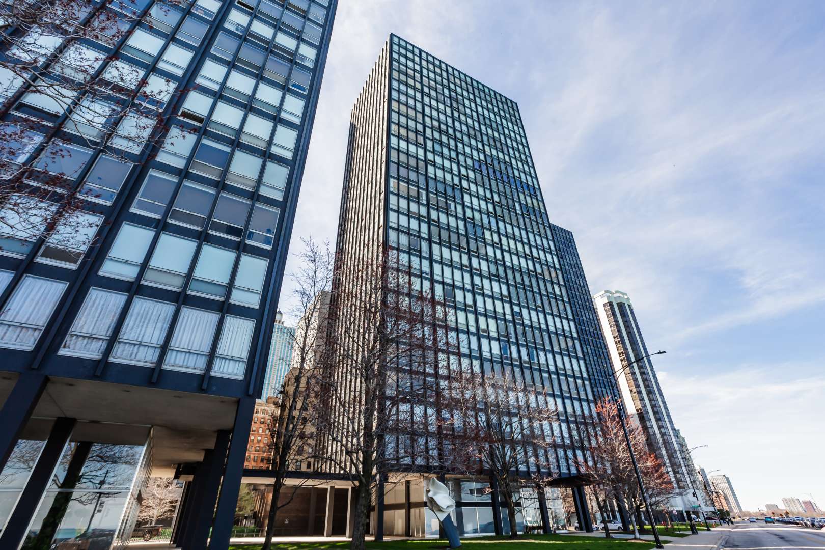 880 N LAKE SHORE DR #17D, Chicago, IL 60611