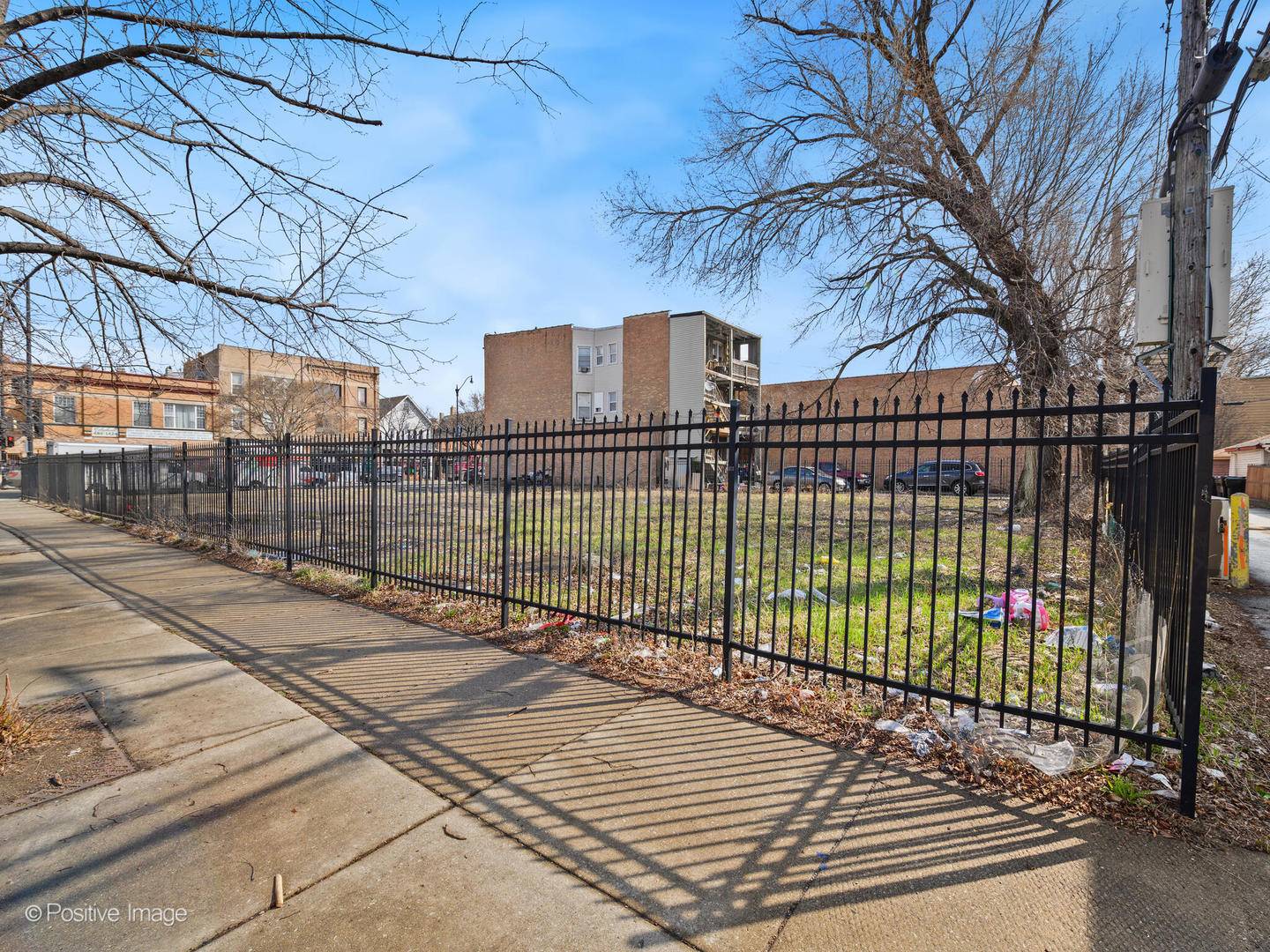 4157 W Armitage AVE, Chicago, IL 60639