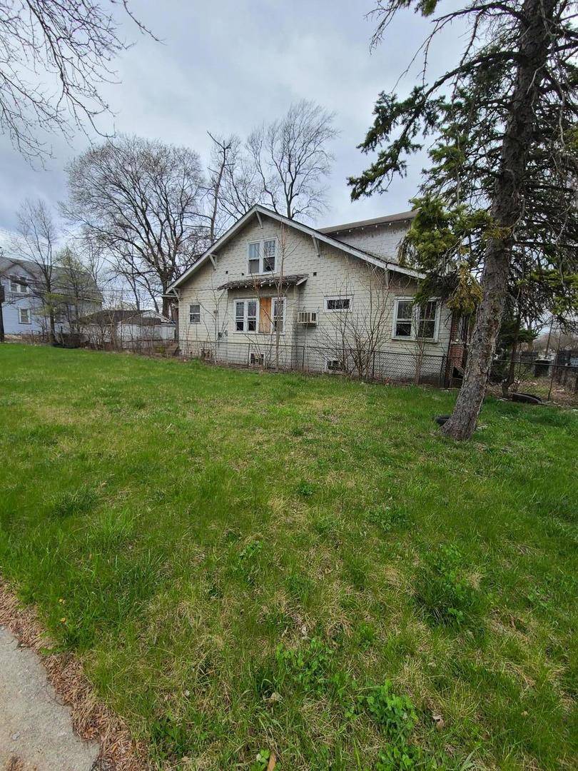 10452 S State ST, Chicago, IL 60628