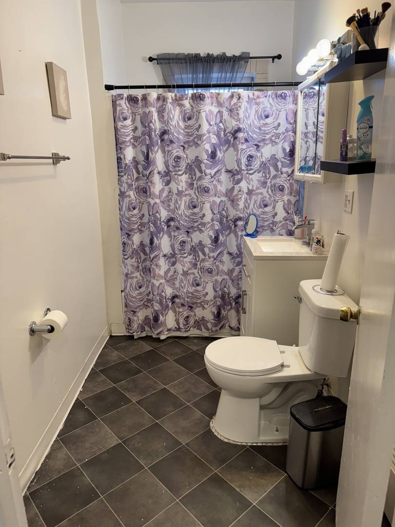 5301 W Le Moyne ST #2, Chicago, IL 60651